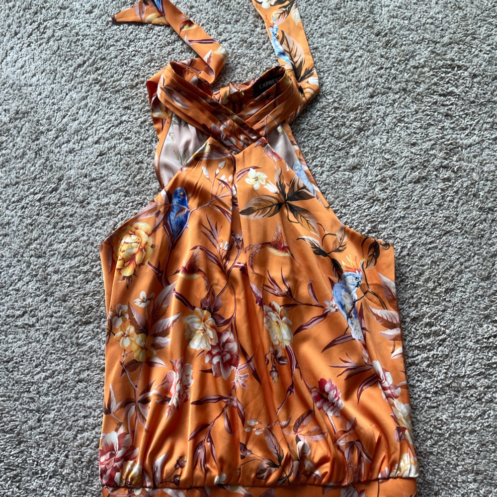 Express orange top size small